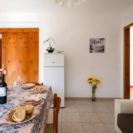 度假居 Two Steps From The