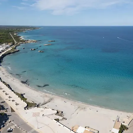 Two Steps From The 新福卡