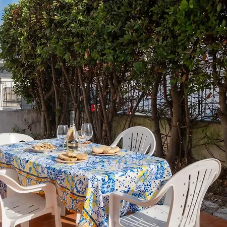 Two Steps From The Holiday home *